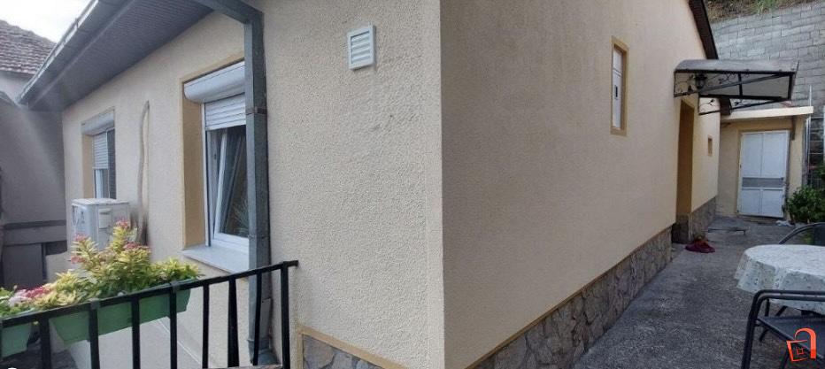 Kuka vo Kisela Voda 68м2 so cel plac 250m2